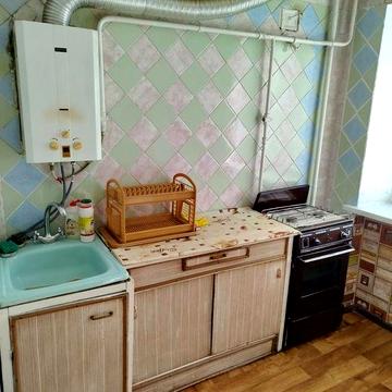 Сдаю однокомнатную квартиру возле "Колоса".