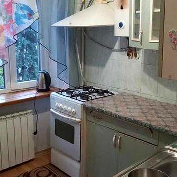 2к.квартира, Центр, біля ТЕАТРУ, 43м2, цегла