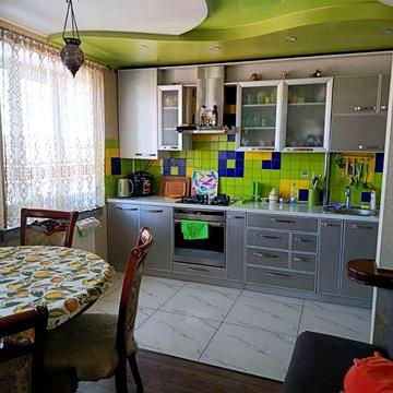 3 квартира новые дома, дворец спорта, танкопия 23, новострой