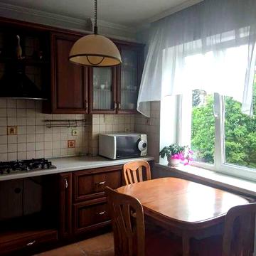 Продам 3 кімн.квартиру Здановської Юлії,29   69кв.м ст.м"Васильківська