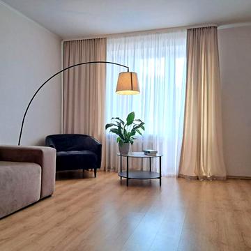 Волинська вул., 10