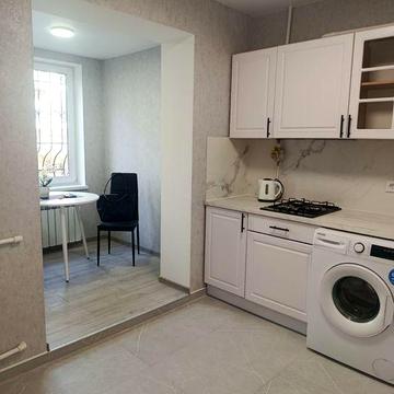 Оболонь! Метро Мінська! Однокімнатна квартира по Оболонський 28А