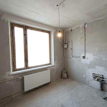 В Харкові ( Харькове) продам 1к квартиру під ремонт.