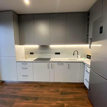 Петра Лінтура вул., 7