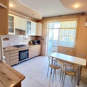 Оренда 2 квм новобуд на вул Угорська