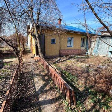 Продам будинок на земельній ділянці,Нові ПЕтрівці