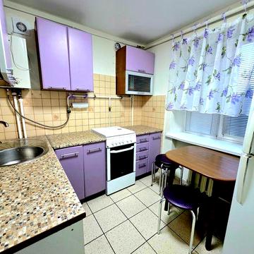 2 кімнатна квартира в центрі міста біля ринку