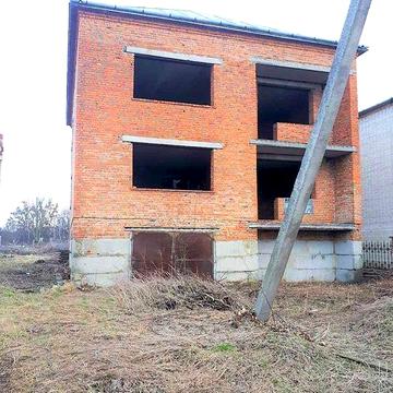 цегляне незавершене будівництво м. Камянка-Бузька