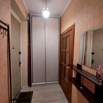 Оренда квартири район ЗД вокзалу.