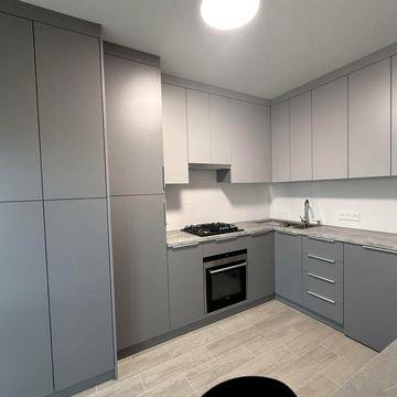 Перша здача, поруч з парком та озером