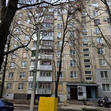 Продам 2 ком.квартиру Салтовка вул.Нескорених ( Геооев Труда)