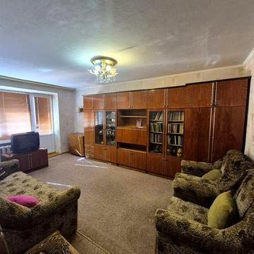 Оренда трикімнатної  квартири  по вул. Тищика