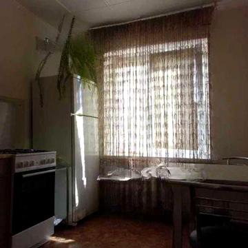 2 кім чешк свіжа косметика в районі НЕЗАЛЕЖНОСТІ (ТИТОВА) (718007)