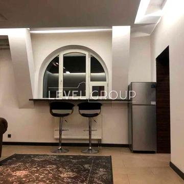 Продаж 2-кімнатної квартири з ремонтом, Кониського, Шевченківський