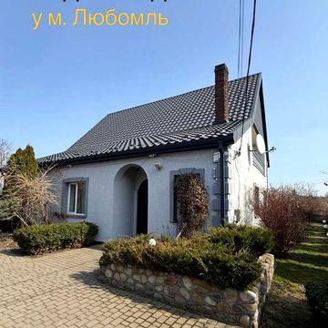Продаж двохповерхового будинку у центрі Любомля