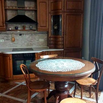 Оренда 3к на Євгена Коновальця 32 Б