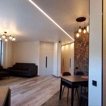 ПРОДАЖ/ ОРЕНДА  2-к квартиру, ст.м.Нивки