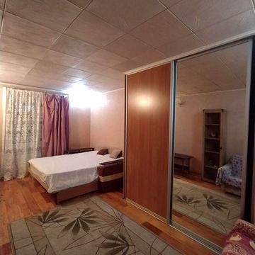 Сдам квартиру с террасой в частном доме,Аренда  от 1 месяца