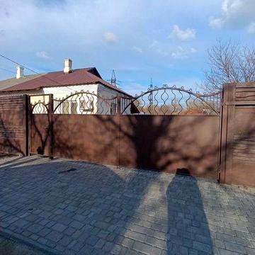 Продам уютный дом . rn