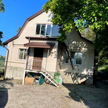 Аренда здається будинок півбудинку 3 кімнати з умовами Хотів Теремки