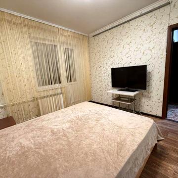 Заболотного 114. Трикімнатна квартира