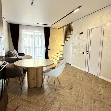 ТАУНХАУС ПІД Є-оселю, постанови, сертифікати