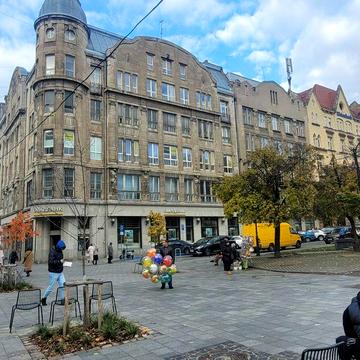 Продаж в центрі Львова 4кім. в.Галицька 5/7пов. 130м.кв. 460тис