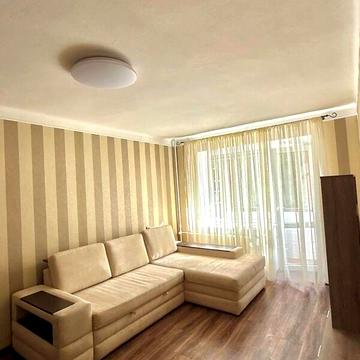 Продаж 1к Квартира Космонавтів вулиця