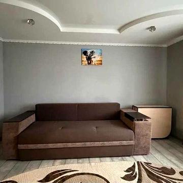 Двокімнатна біля ТРЦ Veles Mall