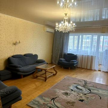 3-кімнатна квартира на вул. Армійська