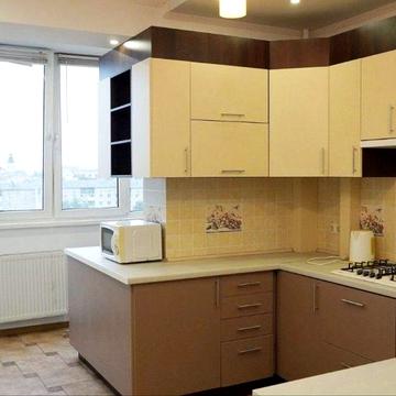 Здається в оренду 1 кім кв. Хотинська. Центр міста