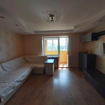 Здам 4-кімнатну квартиру на вулиці Левітана.