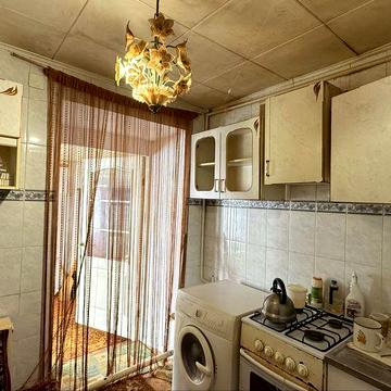 Продам 2 комнатную квартиру Черемушки Варненская 100 школа