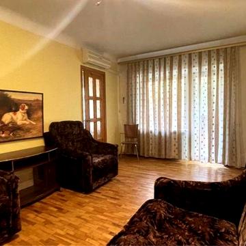 Соломянка, Тополева вул., 5