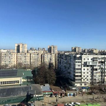 еВідновленняПродам 4-х кімнатну квартиру 86м2, район ринка «Південний»