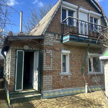 2-поверховий будинок з новим ремонтом