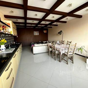 Квартира простора  сучасна