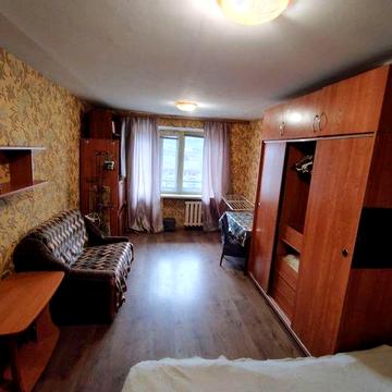 Продаж 1 кв  30,2 м.кв   Гаспринського  Дарницький   Нова  Дарниця