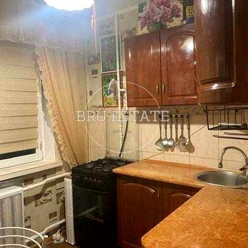 Продам 2 к квартира б-р В. Гавела Відрадний Соломянський р-н