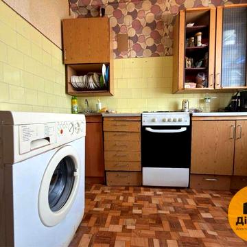 Продаж 2к квартири, вулиця Березняківська 10