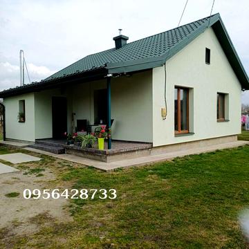 Продається будинок з терасою біля Мостиськ