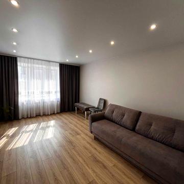 Продам велику однокімнатну квартиру з євроремонтом