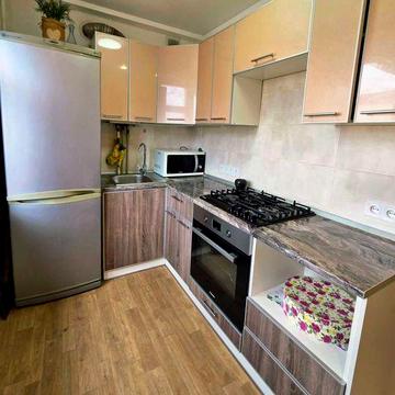 Продам двухкомнатную квартиру с ремонтом и мебелью