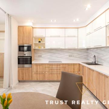 Продаж 3к, Топ ремонт, вул. Олени Пчілки 8, Драгоманова, Позняки, 101м