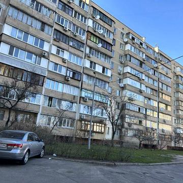Продам 3-ёх комнатную квартиру на Троещине, ул. Драйзера,32.