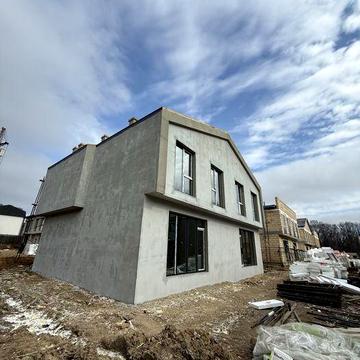 П Дуплекс в закритому котеджному містечку. Без комвсіі