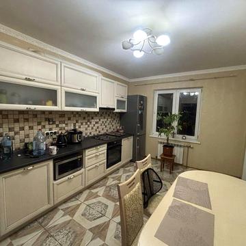 Оренда 2 кімнатної квартири метро Шулявська - 10 хв пішки