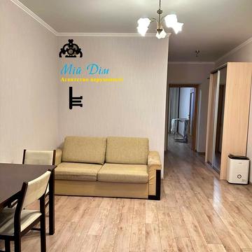 Зелена вул., 1