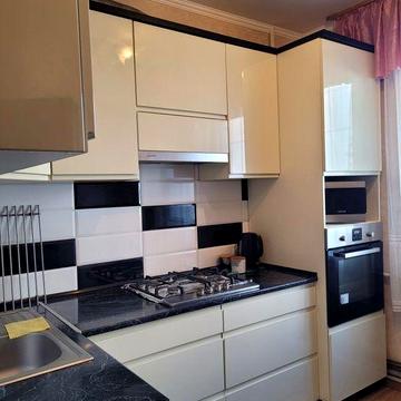 Оренда 2 км.кв.р-н Епіцентру,АТБ,авт. опалення,все є.На 1 - 2 - 4 міс.