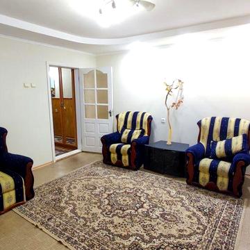 Сдам 2 ком кв. р-он Тира.